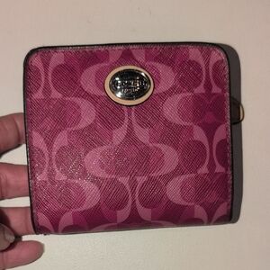 Retired Coach Peyton C Bifold Wallet In Pink And Magenta. F- 51250